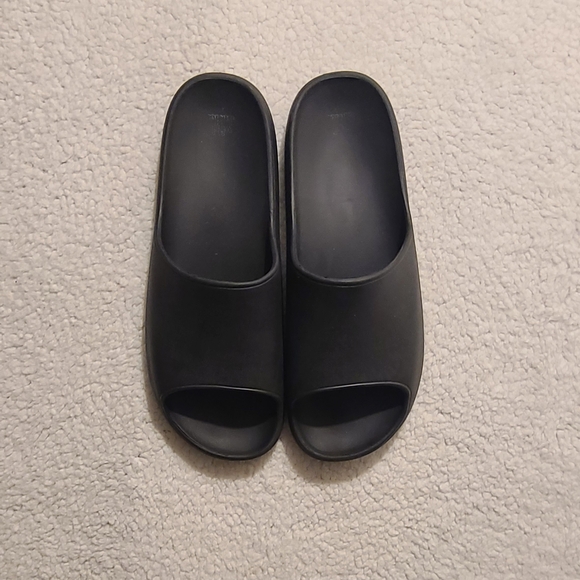 wild fable Shoes - Wild Fable Black Slide Sandals Size 11 Comfy Slip-On